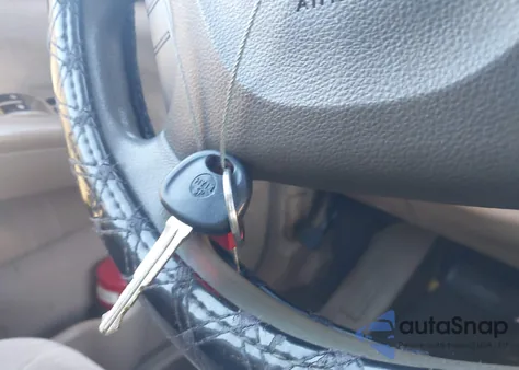 2008 Kia Sedona Lx z USA, uszkodzony, nr VIN KNDMB233186248053